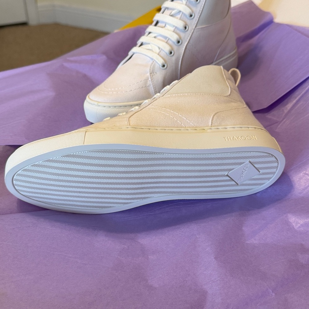 Thakoon Stylish White High-Top Sneakers - Picture 15 of 17